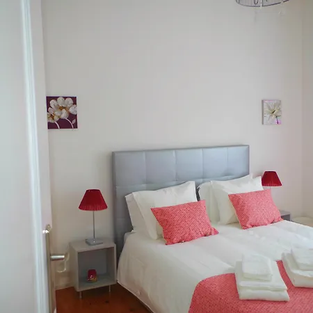 Cheesecake Boutique House בית הארחה